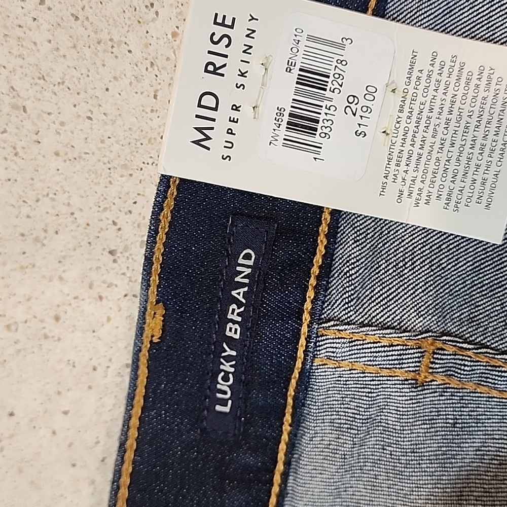 Lucky Brand Mid Rise Super Skinny Jeans in Dark Indigo with Gold Stitching - Picture 3 of 9